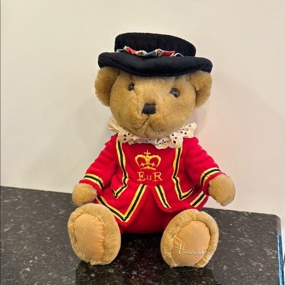 Harrods Knightsbridge Beefeater London Plush Teddy Bear England Plush Soft Cutie - Picture 1 of 12